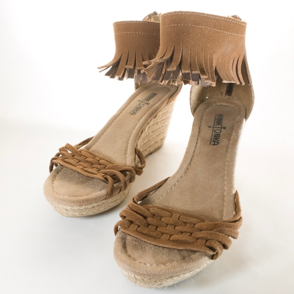 Minnetonka Moccasin Wedge Espadrilles, size 7